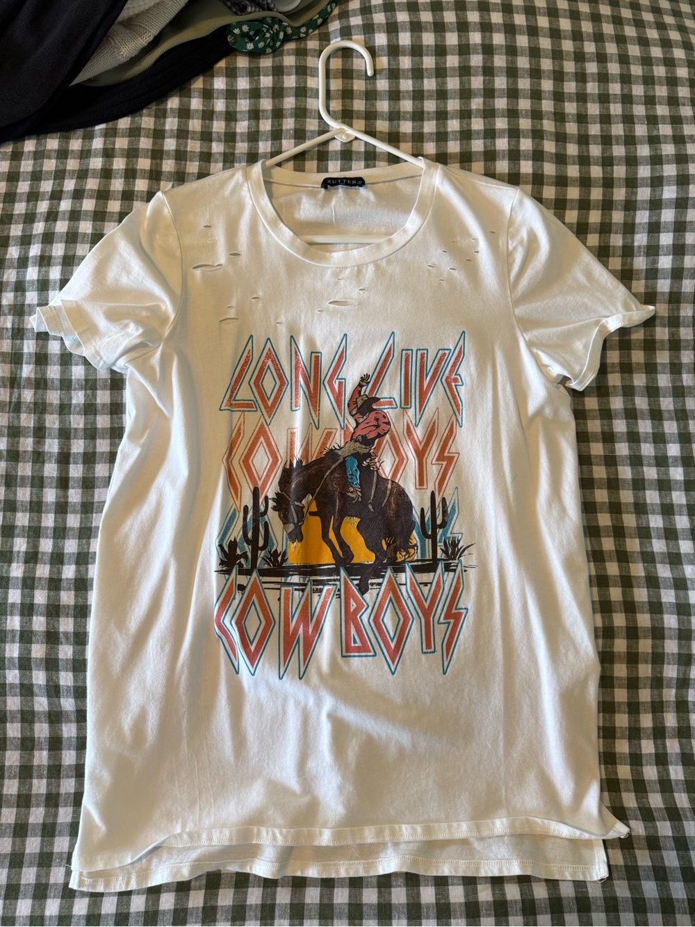 Distressed White 'Long Live Cowboys' Graphic Tee
